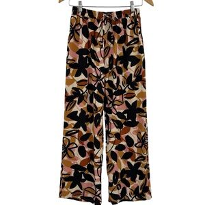 Tullea Wide Leg Floral Print Pants in Black, Pink & Brown - M